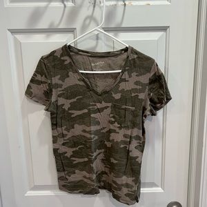 Universal Thread top.